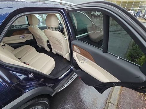 Used 2022 Mercedes-Benz GLE 350 4MATIC image 17