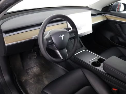 Used 2023 Tesla Model 3 Standard Range RWD image 22