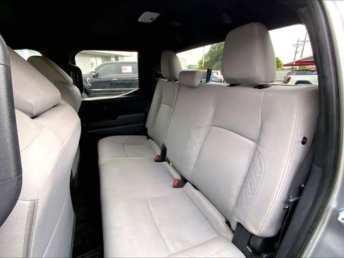Used 2024 Toyota Tacoma SR5 AWD/4WD image 21