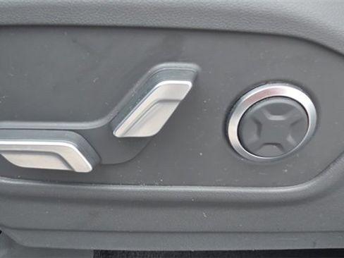 Used 2024 Hyundai Santa Fe Limited image 34