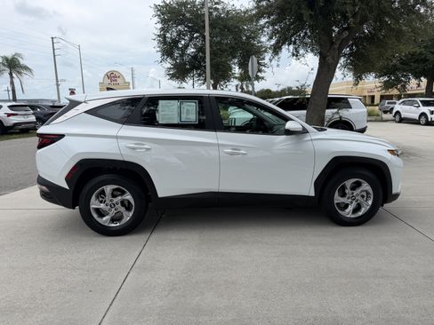 Used 2022 Hyundai Tucson SE FWD image 3