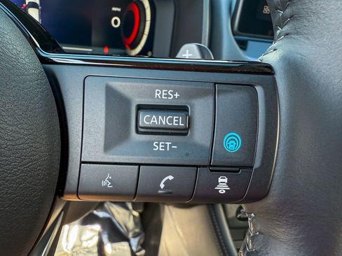 Certified 2024 Nissan Rogue Platinum image 37