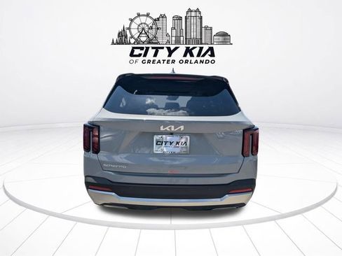 New 2026 Kia Sorento S w/ S Panoramic Sunroof Package FWD image 4