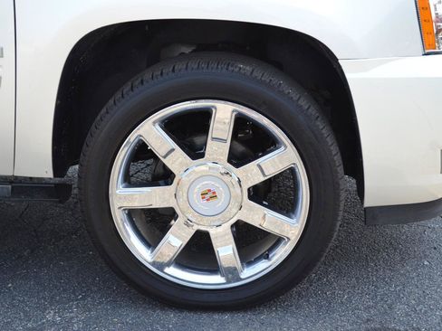 Used 2008 Cadillac Escalade EXT AWD/4WD image 62