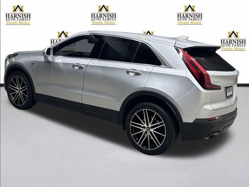 Used 2019 Cadillac XT4 Luxury image 3