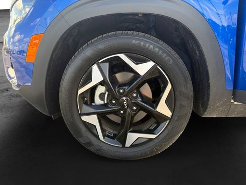 Used 2025 Kia Seltos S FWD image 23