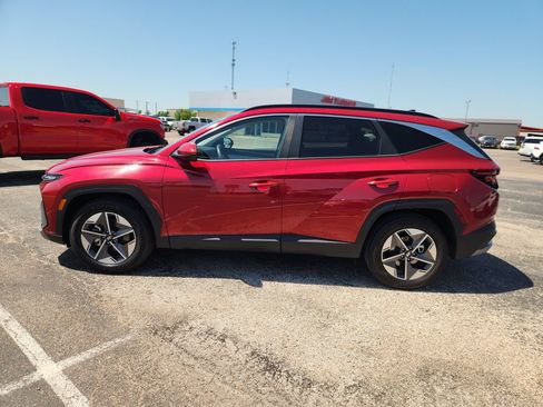 Used 2025 Hyundai Tucson SEL FWD image 4