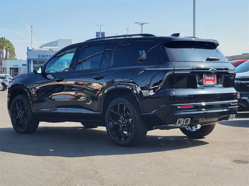 New 2026 Chevrolet Traverse RS image 2