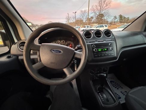 Used 2013 Ford Transit Connect XLT image 22