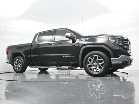 Used 2023 GMC Sierra 1500 SLT w/ SLT Convenience Package AWD/4WD image 47