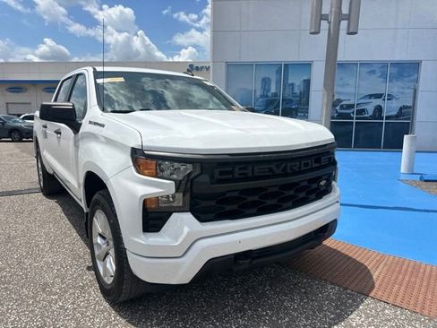 Used 2023 Chevrolet Silverado 1500 Custom RWD image 2
