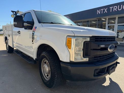 Used 2017 Ford F250 XL w/ Power Equipment Group image 21