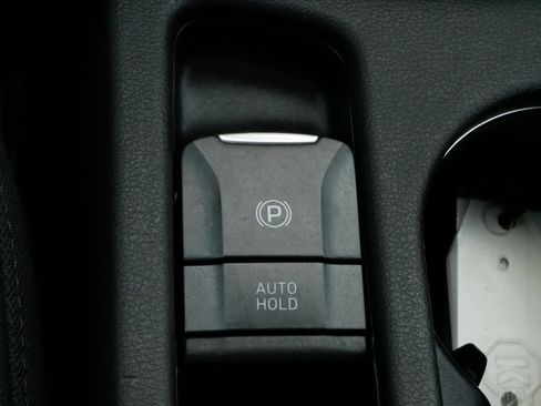 Used 2023 Hyundai Kona Limited image 29