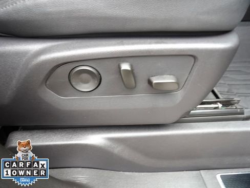 Used 2024 Chevrolet Silverado 2500 ZR2 w/ Technology Package image 36