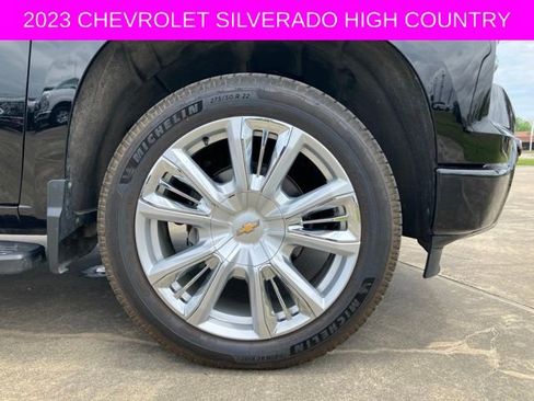 Used 2023 Chevrolet Silverado 1500 High Country w/ High Country Premium Package AWD/4WD image 10