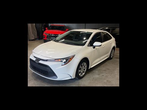Used 2022 Toyota Corolla LE FWD image 1