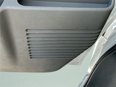 Used 2024 GMC Savana 2500 w/ Driver Convenience Package image 17