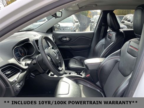 Used 2022 Jeep Cherokee Trailhawk w/ Sound & Nav Group image 13