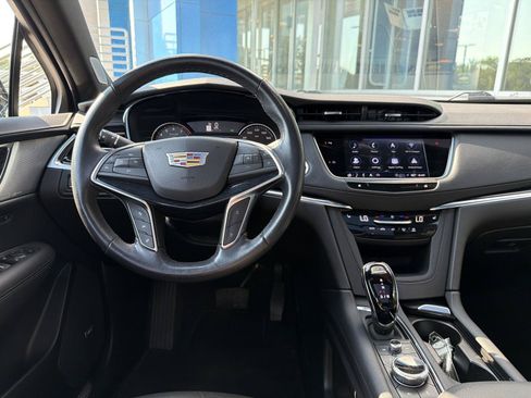 Used 2023 Cadillac XT5 Premium Luxury AWD/4WD image 19