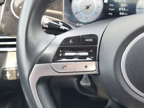 Used 2025 Hyundai Elantra Limited FWD image 29