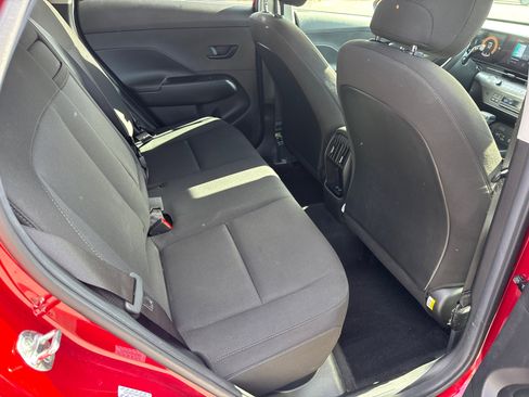 Used 2025 Hyundai Kona SEL image 15