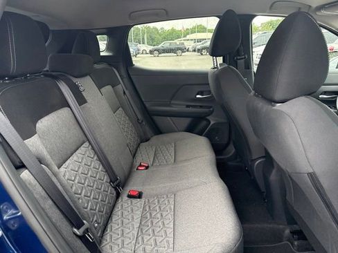 Used 2026 Nissan Kicks SV FWD image 17