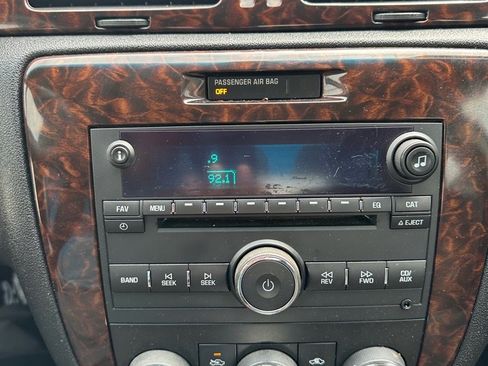 Used 2016 Chevrolet Impala Limited LS image 15