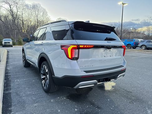 New 2026 Ford Explorer Platinum w/ LUX Leather Package image 16