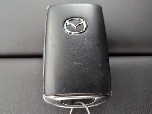 Used 2025 MAZDA CX-90 Plug-In Hybrid w/ Preferred AWD/4WD image 31