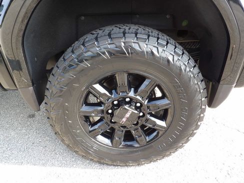 Used 2024 GMC Sierra 2500 AT4 w/ AT4 Premium Plus Package AWD/4WD image 56