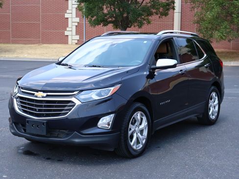 Used 2020 Chevrolet Equinox Premier FWD image 31