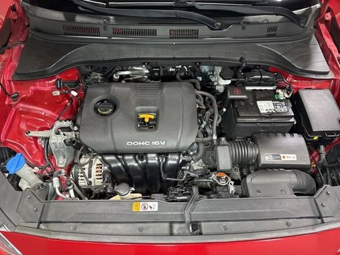 Used 2019 Hyundai Kona SE image 3