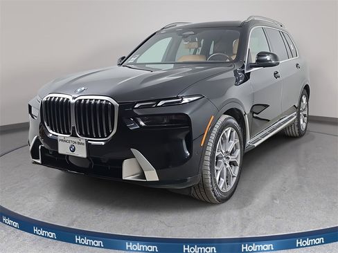 Used 2026 BMW X7 xDrive40i w/ Premium Package image 1
