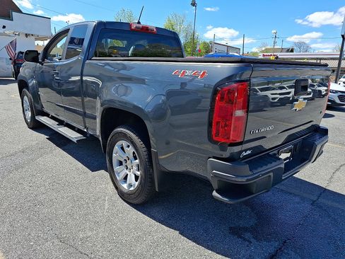 Used 2015 Chevrolet Colorado LT w/ LT Convenience Package AWD/4WD image 3