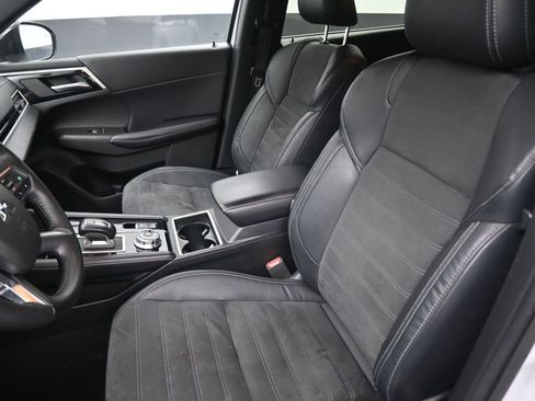Used 2023 Mitsubishi Outlander SE AWD/4WD image 19