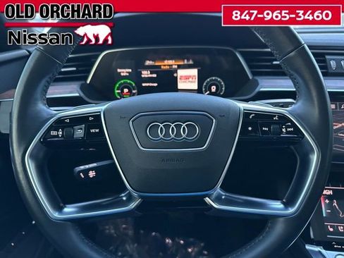Used 2019 Audi e-tron Premium Plus image 22