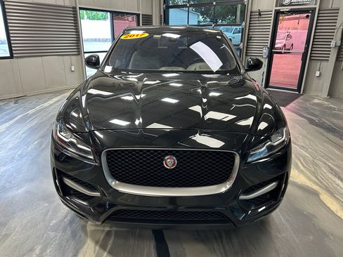 Used 2017 Jaguar F-PACE R-Sport AWD/4WD image 37