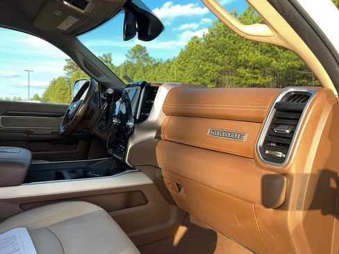 Used 2020 RAM 2500 Laramie image 30