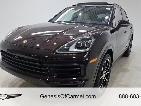 Used 2023 Porsche Cayenne Platinum Edition AWD/4WD image 1