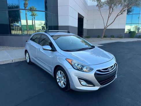 Used 2013 Hyundai Elantra GT image 2
