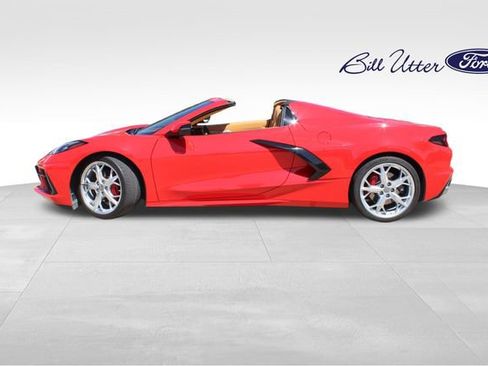 Used 2022 Chevrolet Corvette Stingray Premium Conv w/ Battery Protection Package image 8