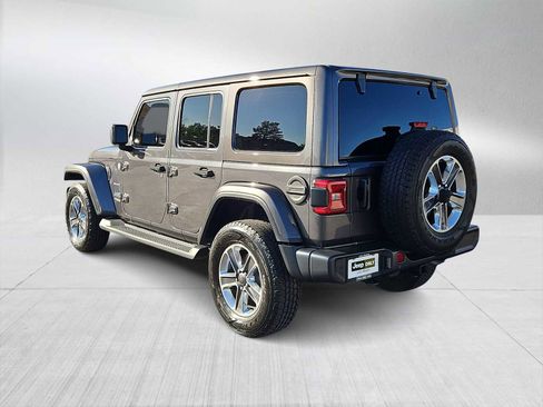 Used 2022 Jeep Wrangler Unlimited Sahara w/ LED Lighting Group image 6