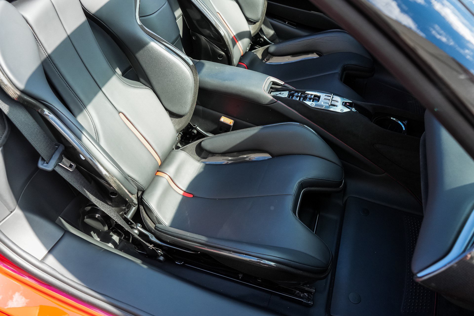 Used 2023 Ferrari SF90 Spider AWD/4WD image 38