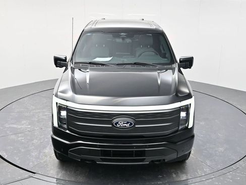 Used 2024 Ford F150 Lightning Lariat image 39