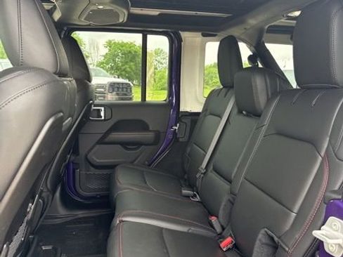 Used 2026 Jeep Wrangler Unlimited Rubicon AWD/4WD image 16