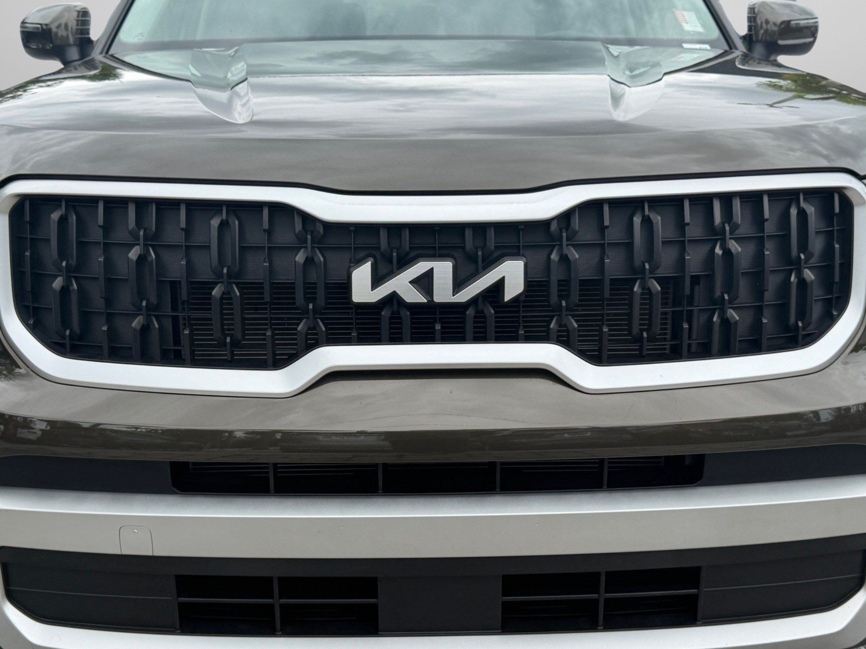 Used 2024 Kia Telluride EX FWD image 11
