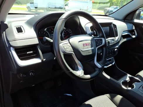 Used 2024 GMC Terrain SLE FWD image 14