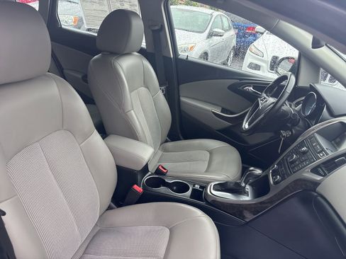 Used 2015 Buick Verano FWD image 18