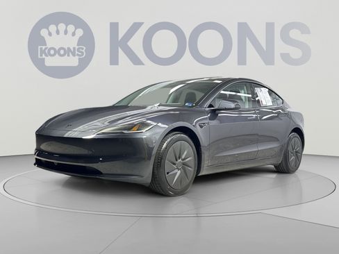 Used 2026 Tesla Model 3 RWD image 1