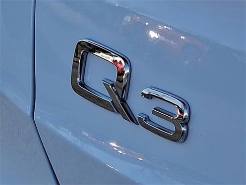 Used 2025 Audi Q3 2.0T Premium image 28